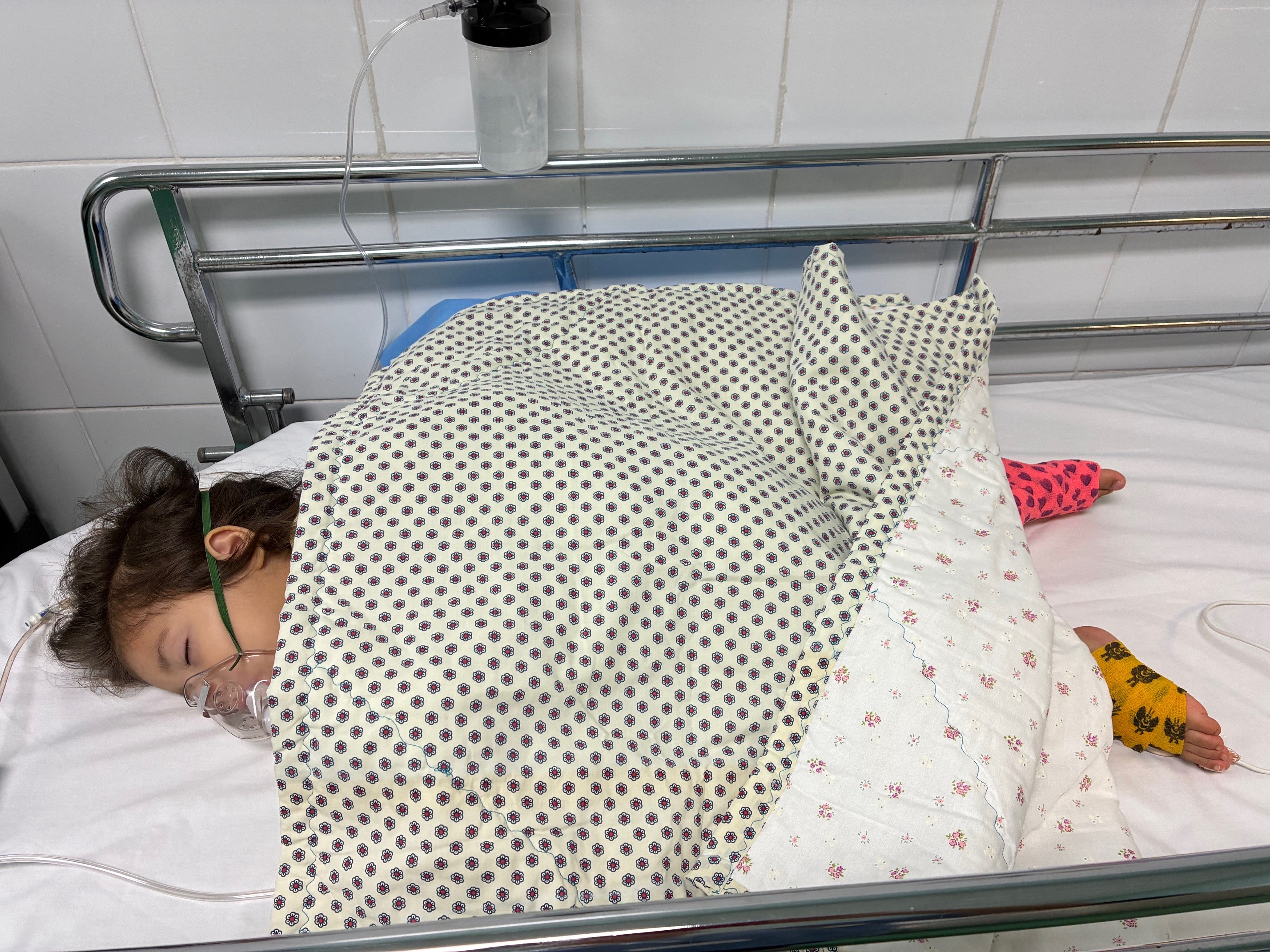 Breathing easy: volunteers go extra mile to sort, prep respiratory supplies for global medical mission work